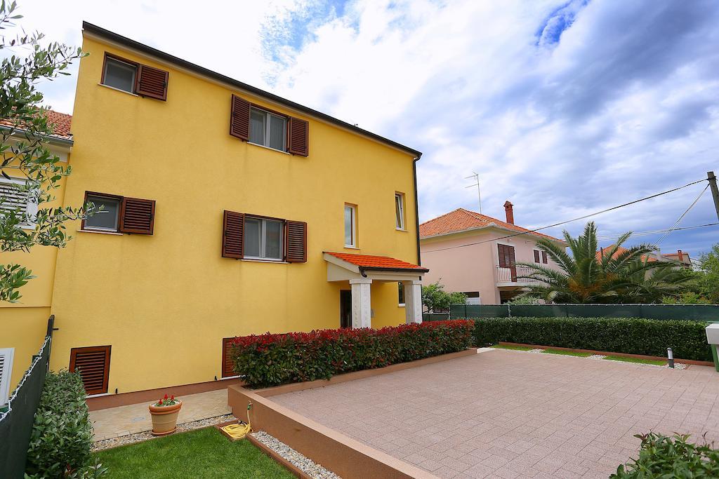 Apartments Ivana - Iva ซาดาร์ ภายนอก รูปภาพ