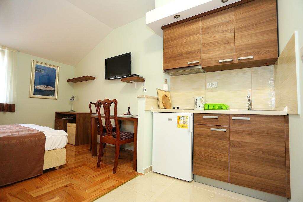 Apartments Ivana - Iva ซาดาร์ ภายนอก รูปภาพ