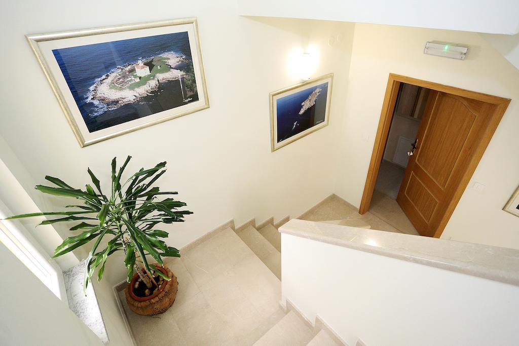 Apartments Ivana - Iva ซาดาร์ ภายนอก รูปภาพ
