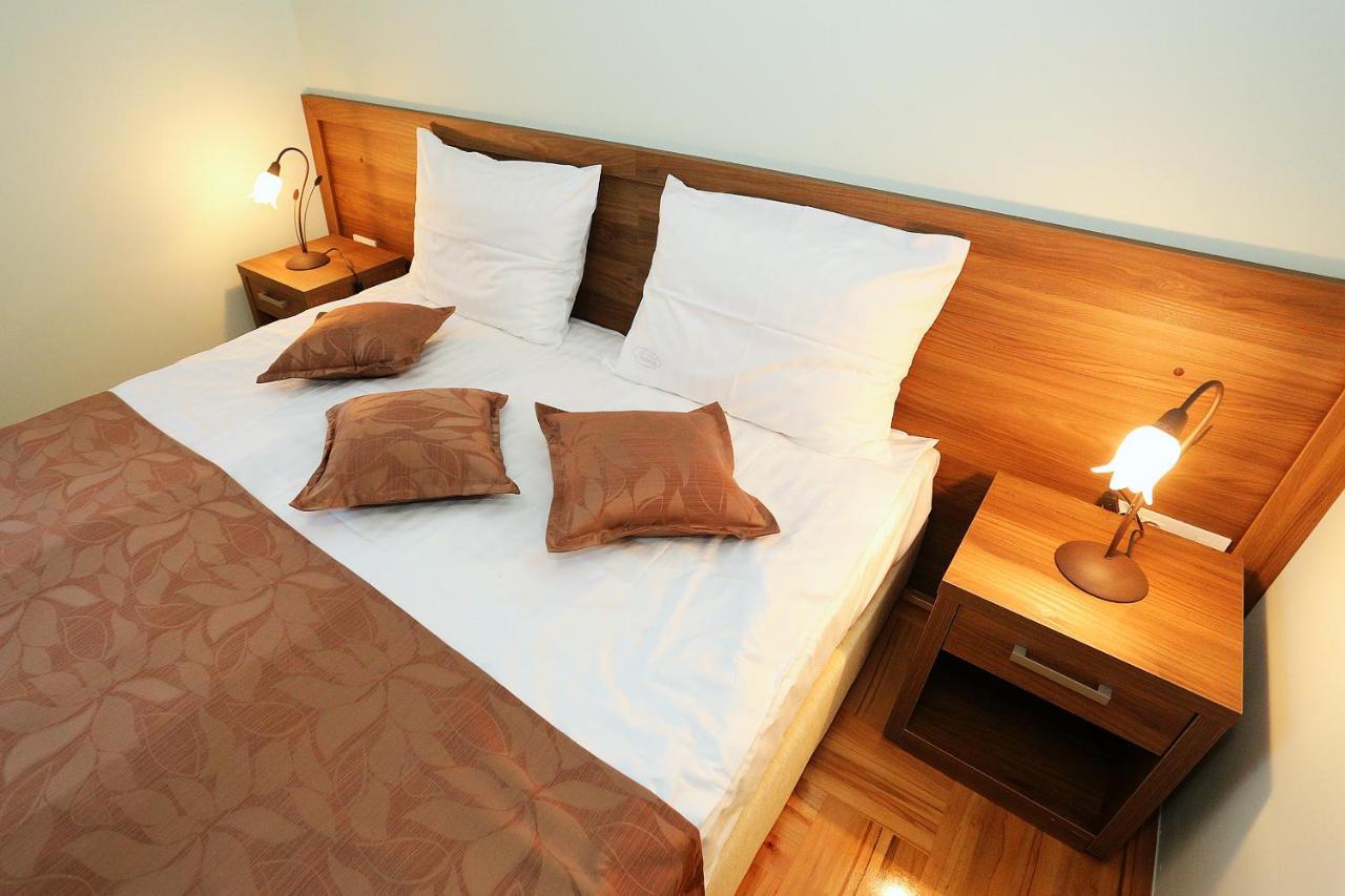 Apartments Ivana - Iva ซาดาร์ ภายนอก รูปภาพ