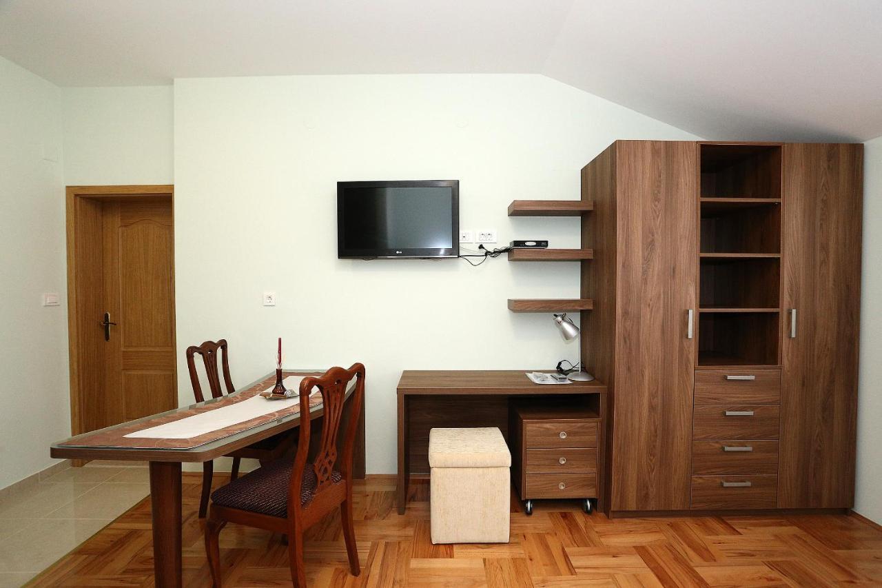 Apartments Ivana - Iva ซาดาร์ ภายนอก รูปภาพ