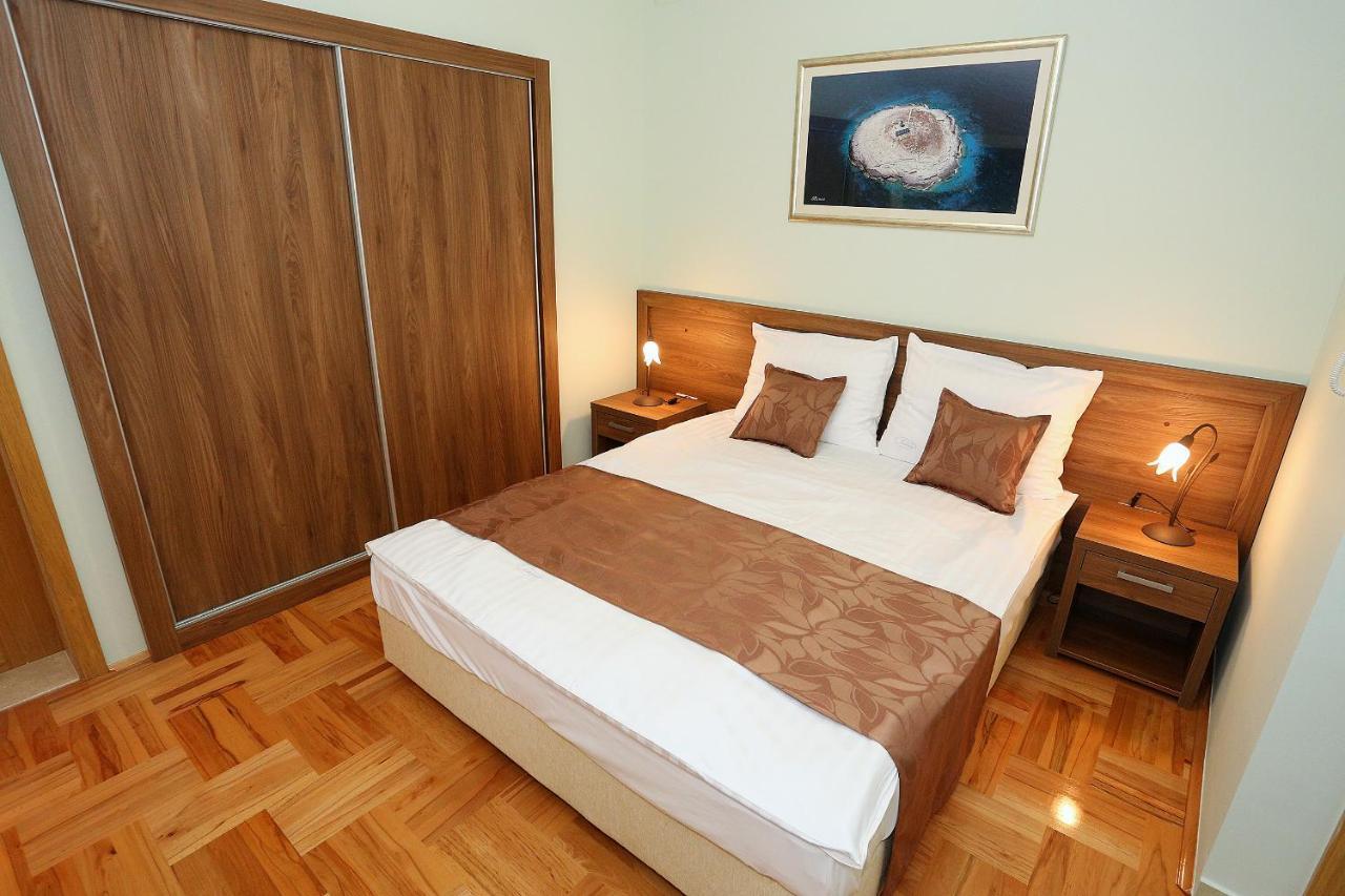 Apartments Ivana - Iva ซาดาร์ ภายนอก รูปภาพ