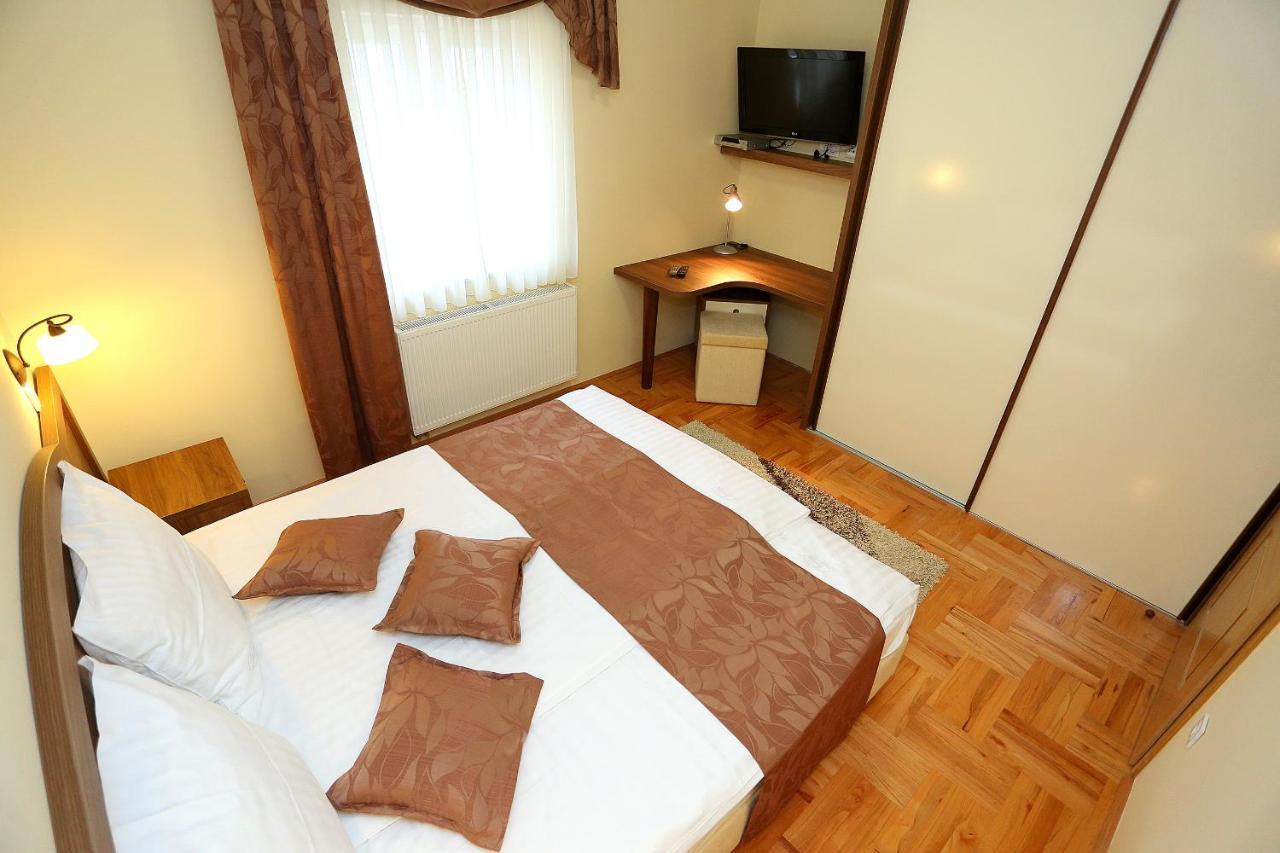 Apartments Ivana - Iva ซาดาร์ ภายนอก รูปภาพ